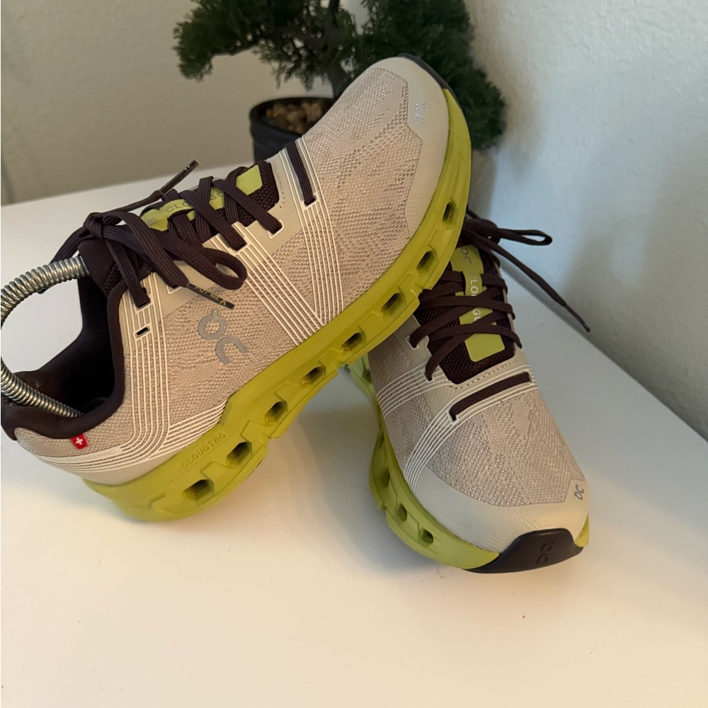On Running cloudsurfer  2 road women Sneakers in Beige and Lime - Picture 3 of 12